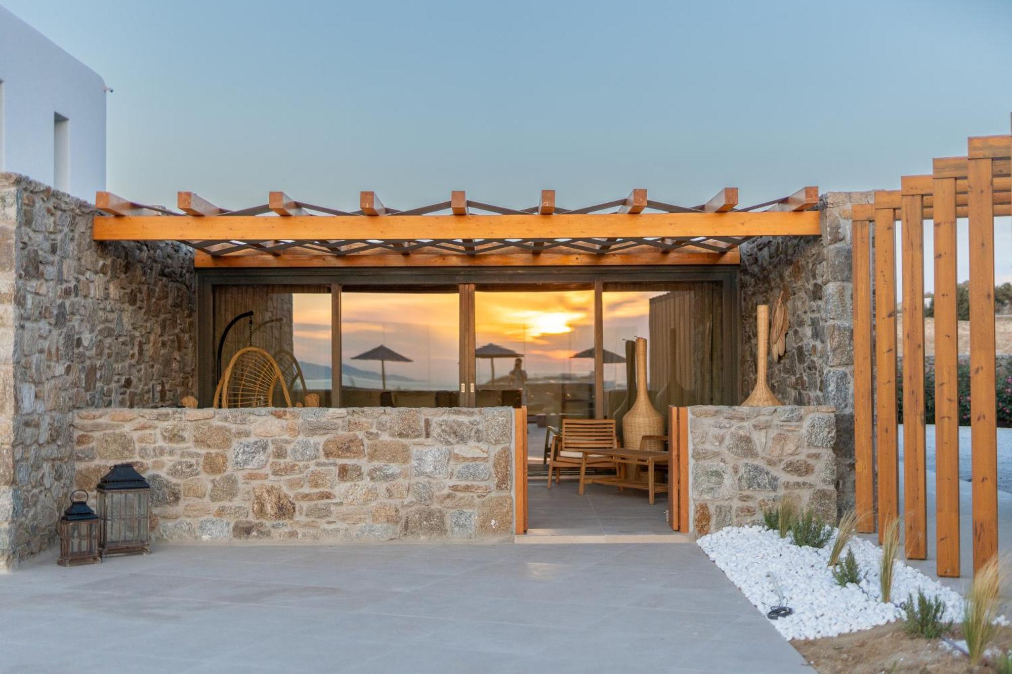 Regency Sunset Suites Mykonos Town Exterior foto